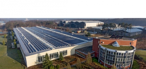 Fabrikhalle und Verwaltungsgebäude von mittelständischer Firma in Marl in Nordrhein-Westfalen